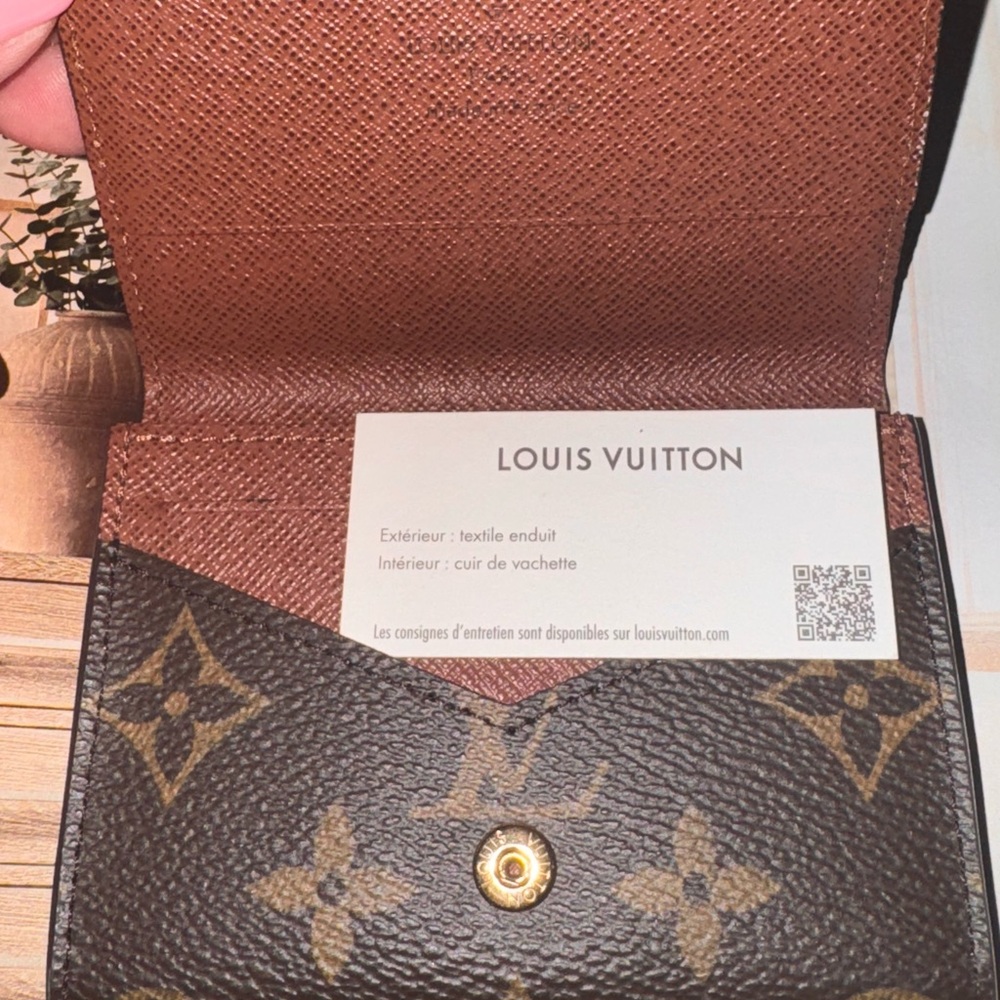 LOYIS VUITTON Envelope Business Card Holder - Picture 5 of 9